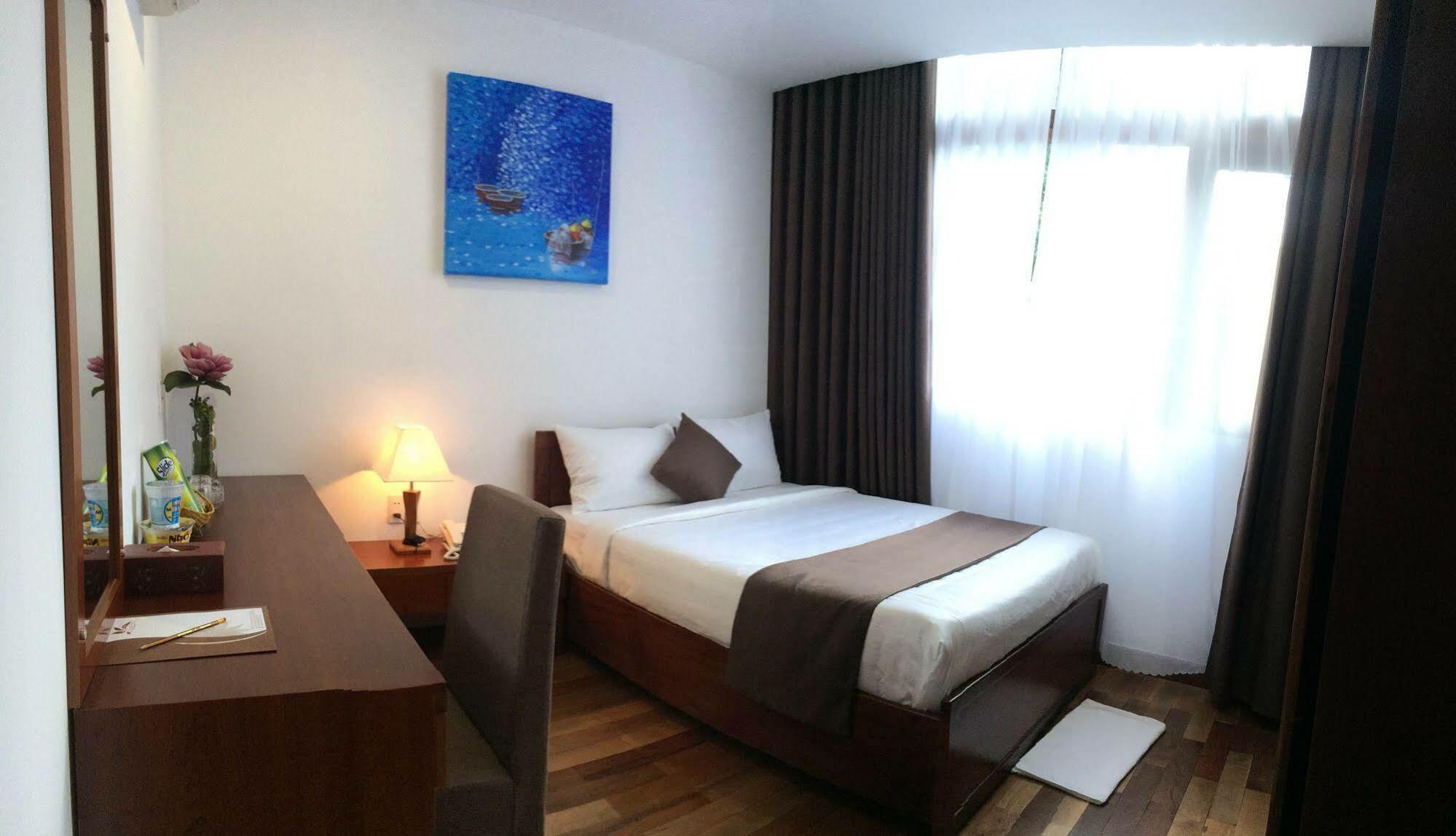 Ocean Flower Hotel ダナン市 エクステリア 写真